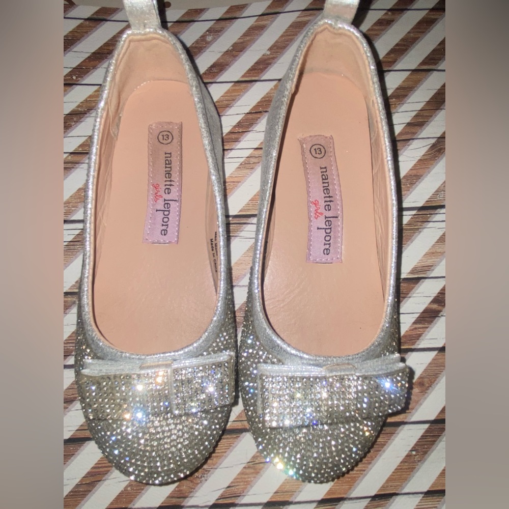 Girls Size 13 Silver Sparkly Rhinestone Flats. Brand is Nanette Lepore. Like New